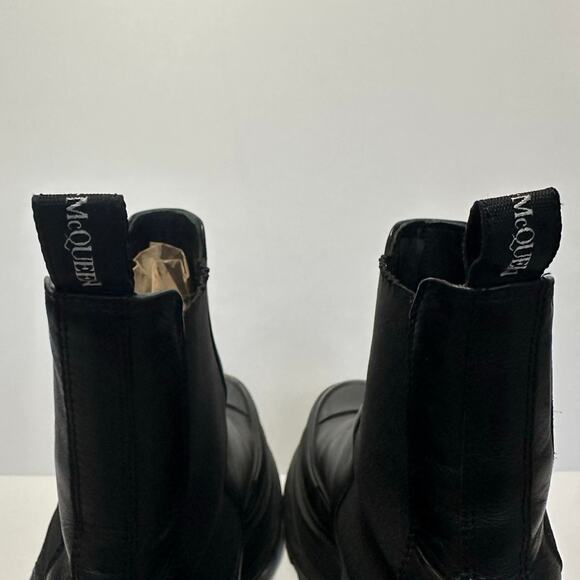 McQueen Tread Slick Chelsea Boot size IT 44 Leather Triple Black - Picture 16 of 16